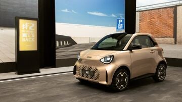 As&iacute; es el nuevo coche de Mercedes por menos de 20.000 euros: el&eacute;ctrico, diminuto, con solo dos plazas y m&aacute;s Smart que nunca
