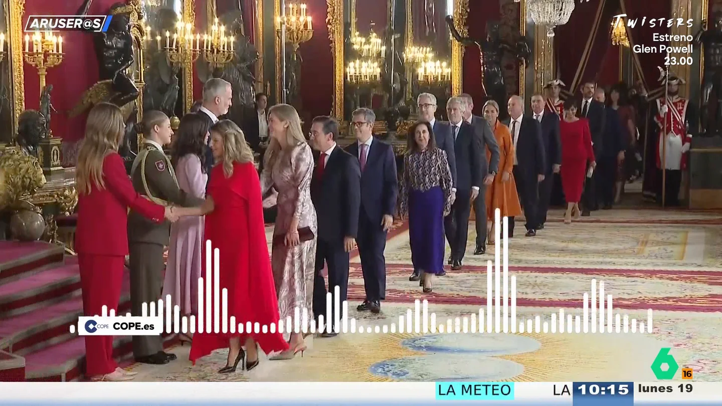 Carmen Lomana critica el look de Yolanda Díaz el Día de la Hispanidad: "Qué horror" Carmen Lomana critica el look de Yolanda Díaz el Día de la Hispanidad: "Qué horror"