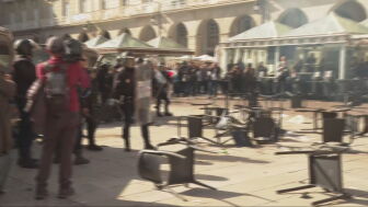 Tensi&oacute;n, disturbios y cargas policiales en un acto de Abascal en A Coru&ntilde;a