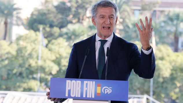 El presidente del PP, Alberto N&uacute;&ntilde;ez Feij&oacute;o participa en un acto electoral celebrado este mi&eacute;rcoles en Sevilla.