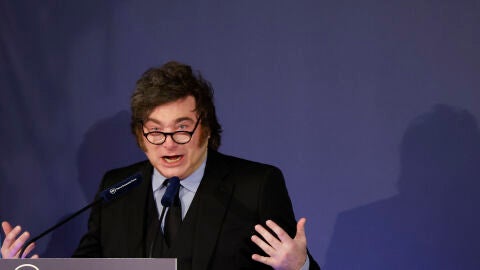 El presidente de Argentina, Javier Milei, que ha intervenido en el desayuno informativo del F&oacute;rum Europa este mi&eacute;rcoles en Madrid