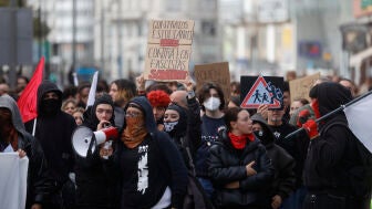 Miles de personas rechazan la violencia policial: "Galicia ser&aacute; la tumba del fascismo".