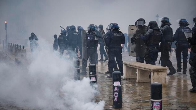 Imagen de la Gendarmer&iacute;a francesa desplegada en Burdeos