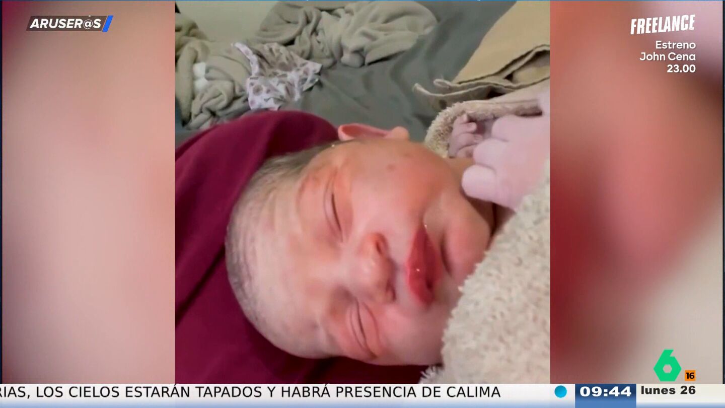 Alfonso Ar&uacute;s, al v&iacute;deo de este parto r&aacute;pido e inesperado en casa: "El padre no solo no se desmaya, sino que resulta decisivo"