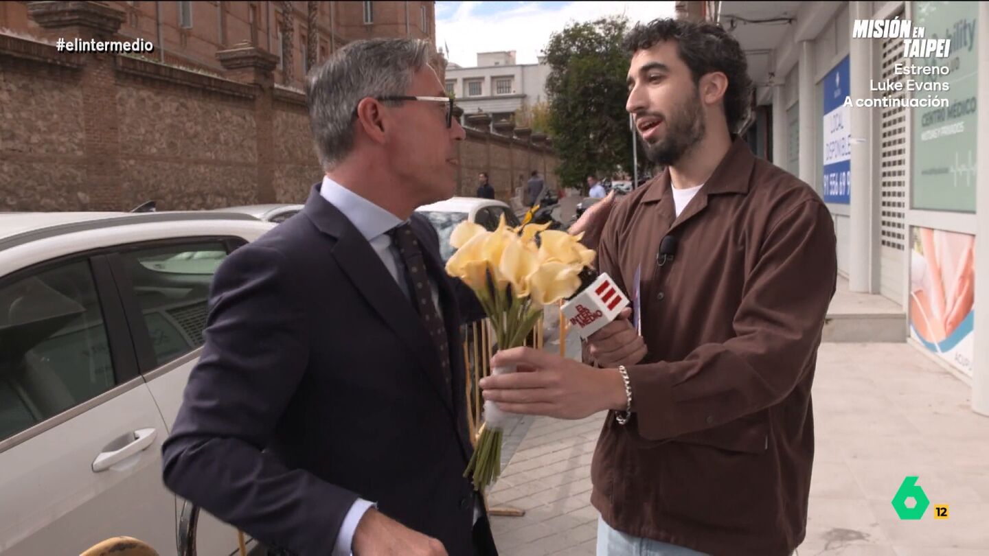 El d&iacute;a que se ha hecho oficial el "matrimonio" entre PP y Vox en el Senado, Isma Ju&aacute;rez pregunta a los pol&iacute;ticos populares por este pacto y pregunta a Cayetana &Aacute;lvarez de Toledo y Alberto Nadal si ya se ven como ministros.