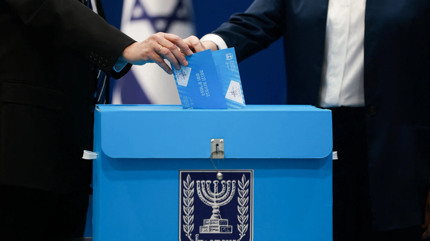 Un Israel dividido decide si avala a Netanyahu o apuesta por cambio en primeras elecciones desde el 7-O Un Israel dividido decide si avala a Netanyahu o apuesta por cambio en primeras elecciones desde el 7-O