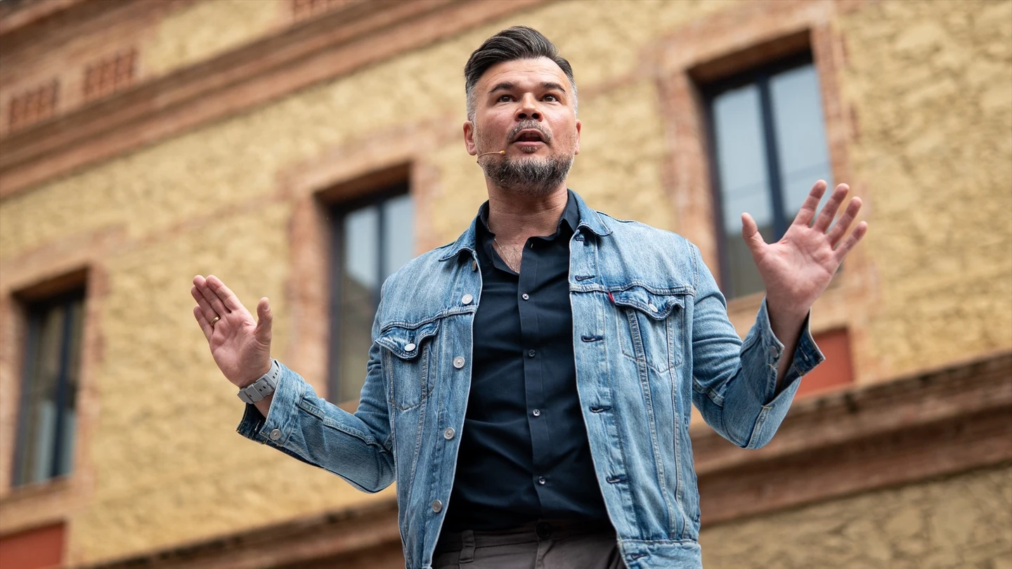 Gabriel Rufián en un acto de precampaña en Barcelona. Gabriel Rufián en un acto de precampaña en Barcelona.