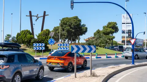 Coches respetando la nueva semaforización Coches respetando la nueva semaforización