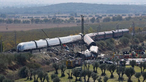 Lugar del accidente de dos trenes de alta velocidad, uno de Renfe y otro de Iryo, que han colisionado este mi&eacute;rcoles a la altura de la estaci&oacute;n de Urda (Toledo).