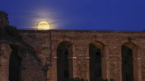 Luna del Cazador en Roma Luna del Cazador en Roma