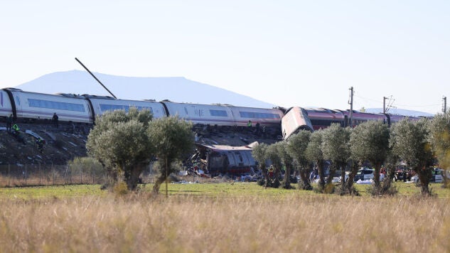 Dos trenes de alta velocidad, uno de Renfe y otro de Iryo, han colisionado 