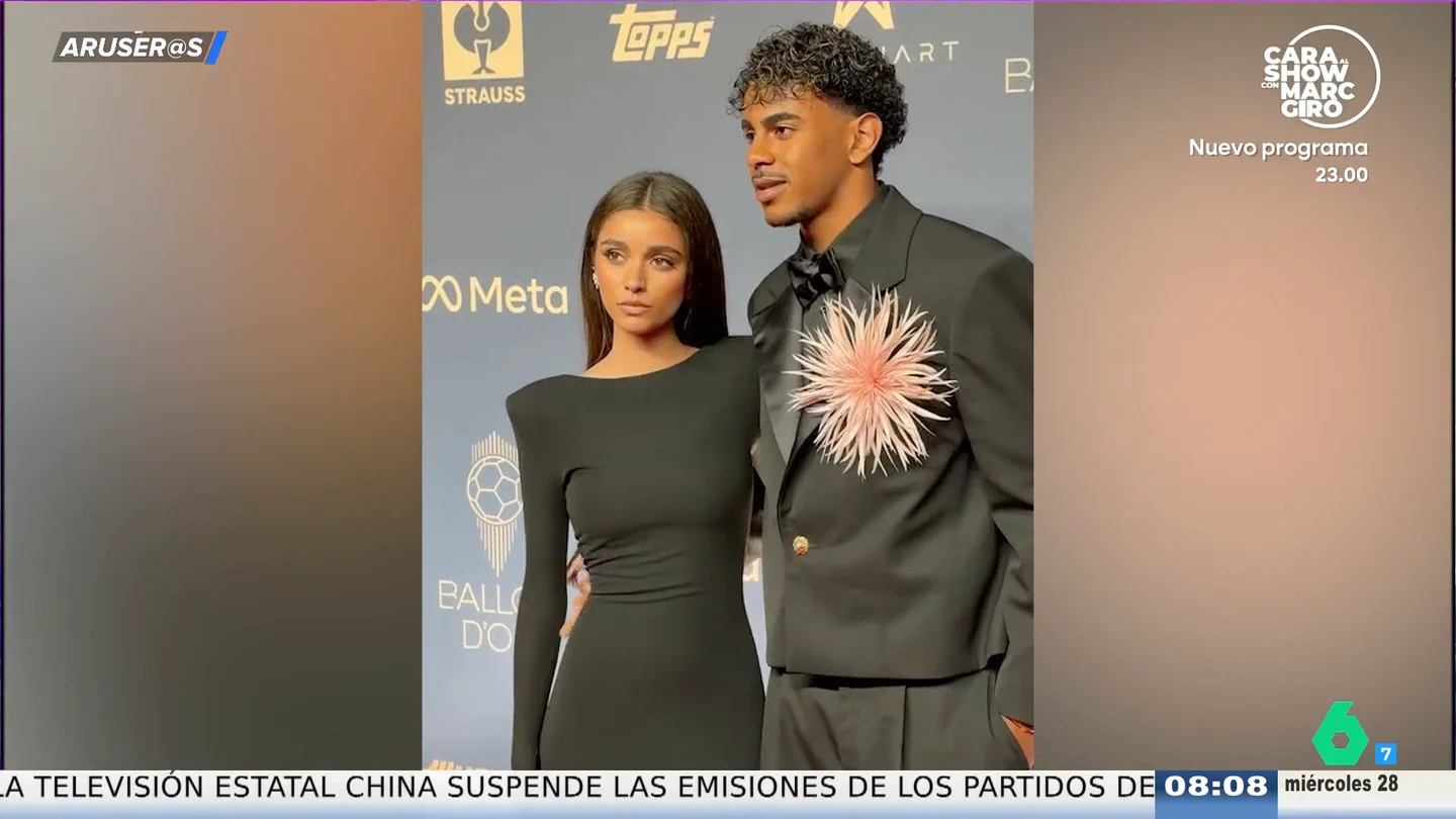 Juan Avellaneda, al ver a Laminea Yamal e Inés García en el Balón de Oro: "Él lleva una chaqueta de mujer" Juan Avellaneda, al ver a Laminea Yamal e Inés García en el Balón de Oro: "Él lleva una chaqueta de mujer"