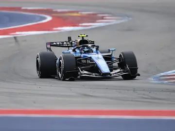Carlos Sainz pilotando el Williams FW48 Carlos Sainz pilotando el Williams FW48