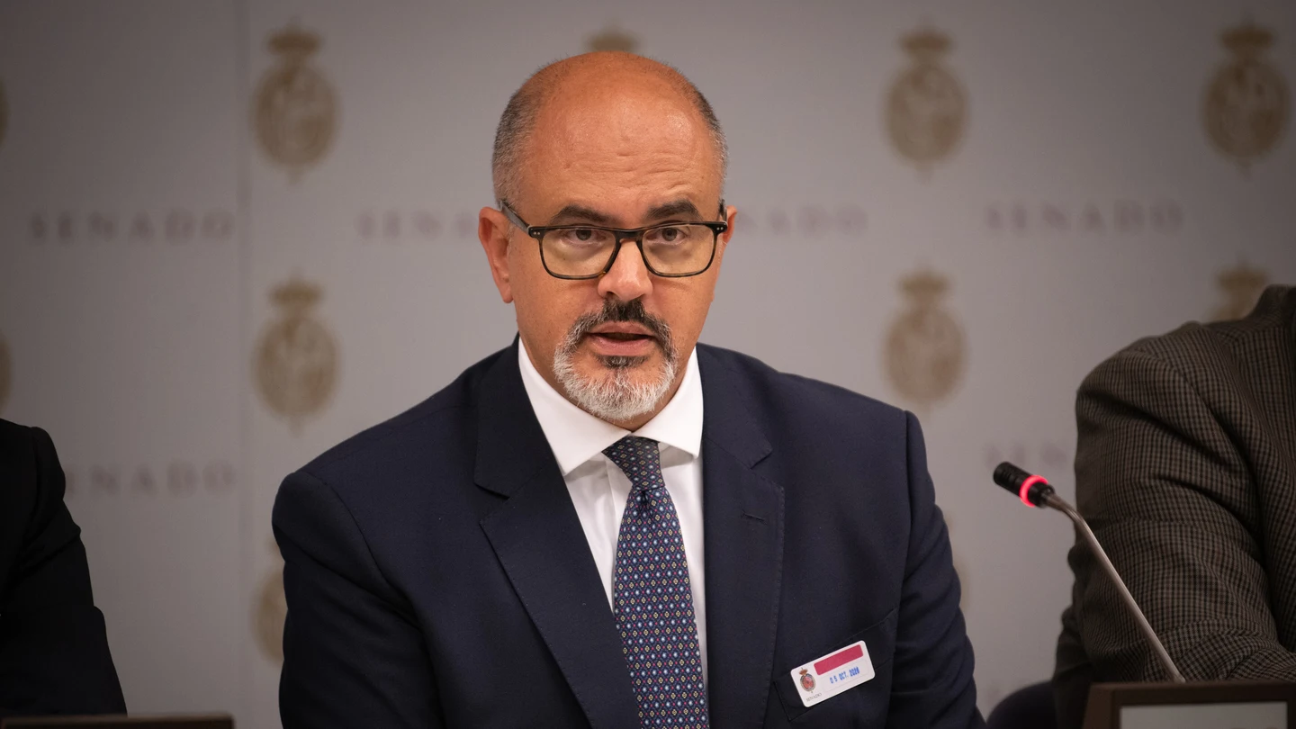 El consejero delegado de Iryo, Fabrizio Favara, comparece ante la comisión de investigación sobre los accidentes ferroviarios, en el Senado El consejero delegado de Iryo, Fabrizio Favara, comparece ante la comisión de investigación sobre los accidentes ferroviarios, en el Senado