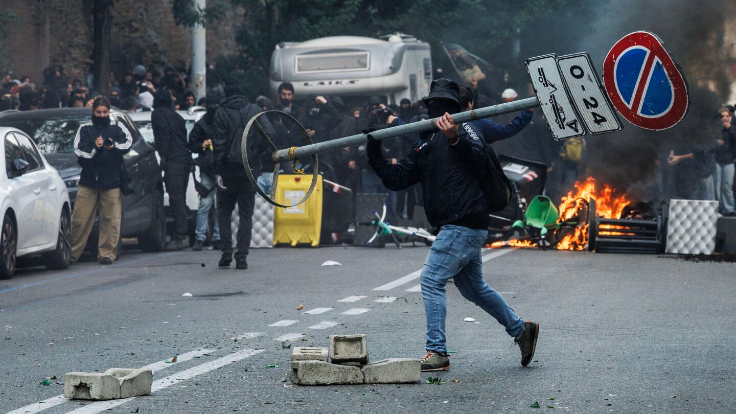 Protestas en Roma contra el gobierno de Giorgia Meloni.