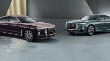 Llega a España la Rolls-Royce china: un coche digno del Mercedes Clase S por un lado y un SUV con precio de MG por otro Llega a España la Rolls-Royce china: un coche digno del Mercedes Clase S por un lado y un SUV con precio de MG por otro