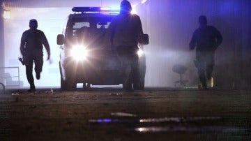 Policías en acción, en el corazón de la calle